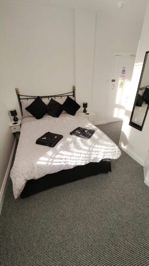 Bed and Breakfast The Castleton Blackpool Exterior foto